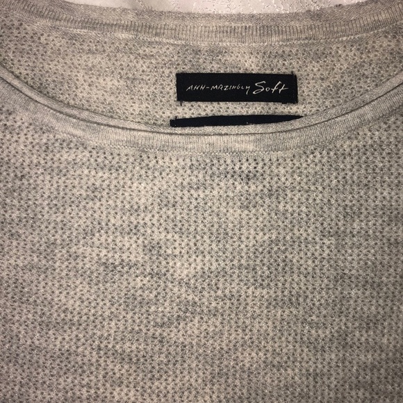 Light grey very soft American eagle top - Picture 6 of 6